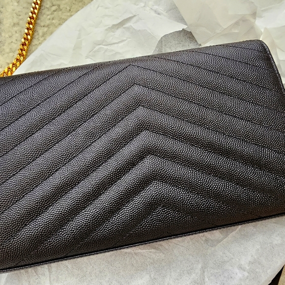 YSL Monogram Quilted Chain Bag Black/Gold - Picture 5 of 11